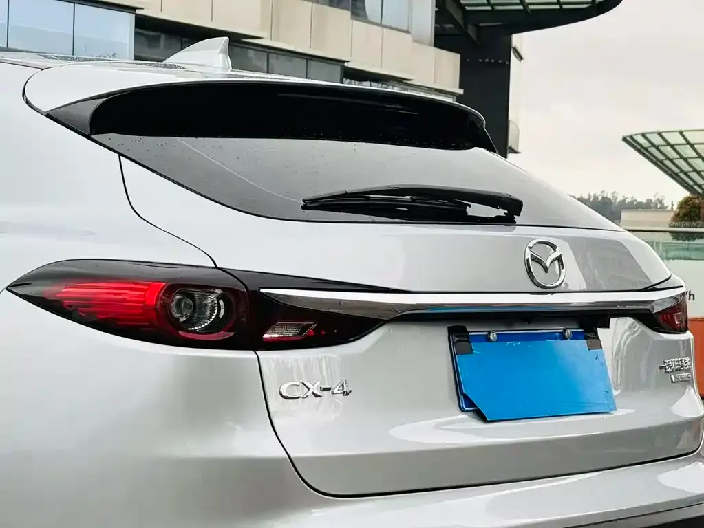 Mazda CX-4 2022 из CN, фото 10