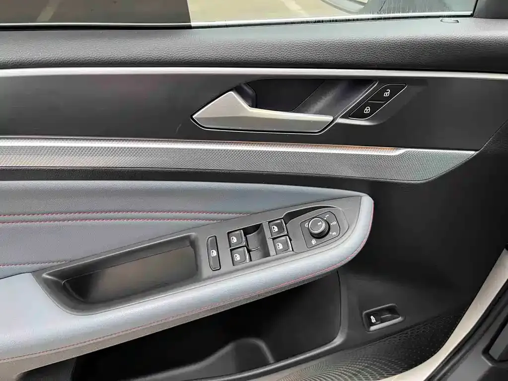 Volkswagen Lamando 2023 из CN, фото 10
