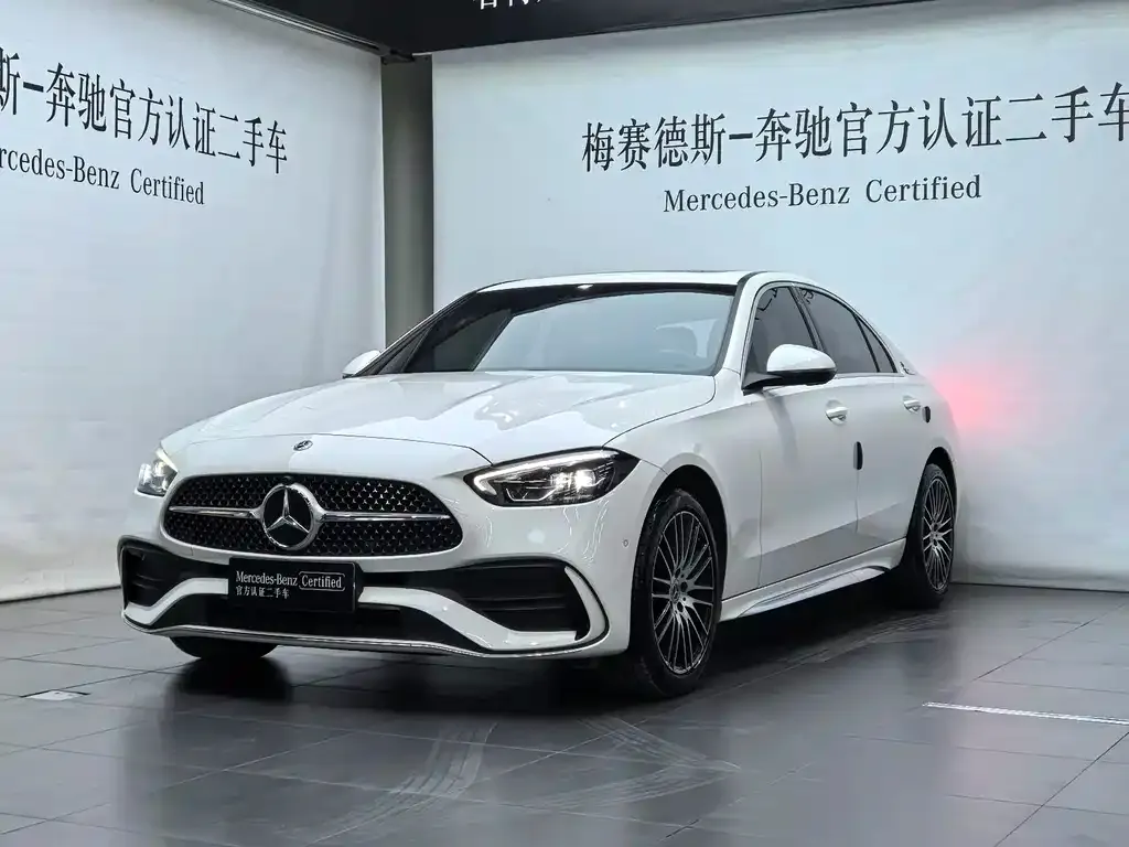 Mercedes-Benz C-Class — фото 1