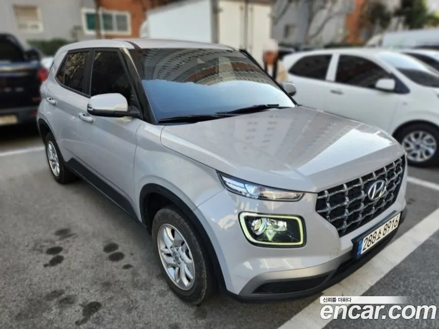 Hyundai Venue 2022 из KR, фото 2