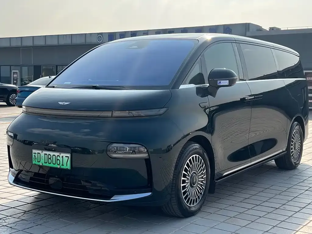 Geely Yizhen L380 — фото 1