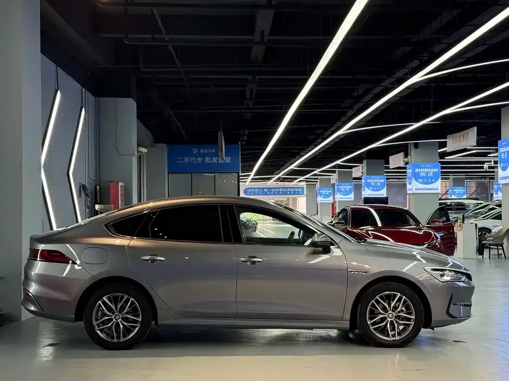 BYD Qin PLUS — фото 6