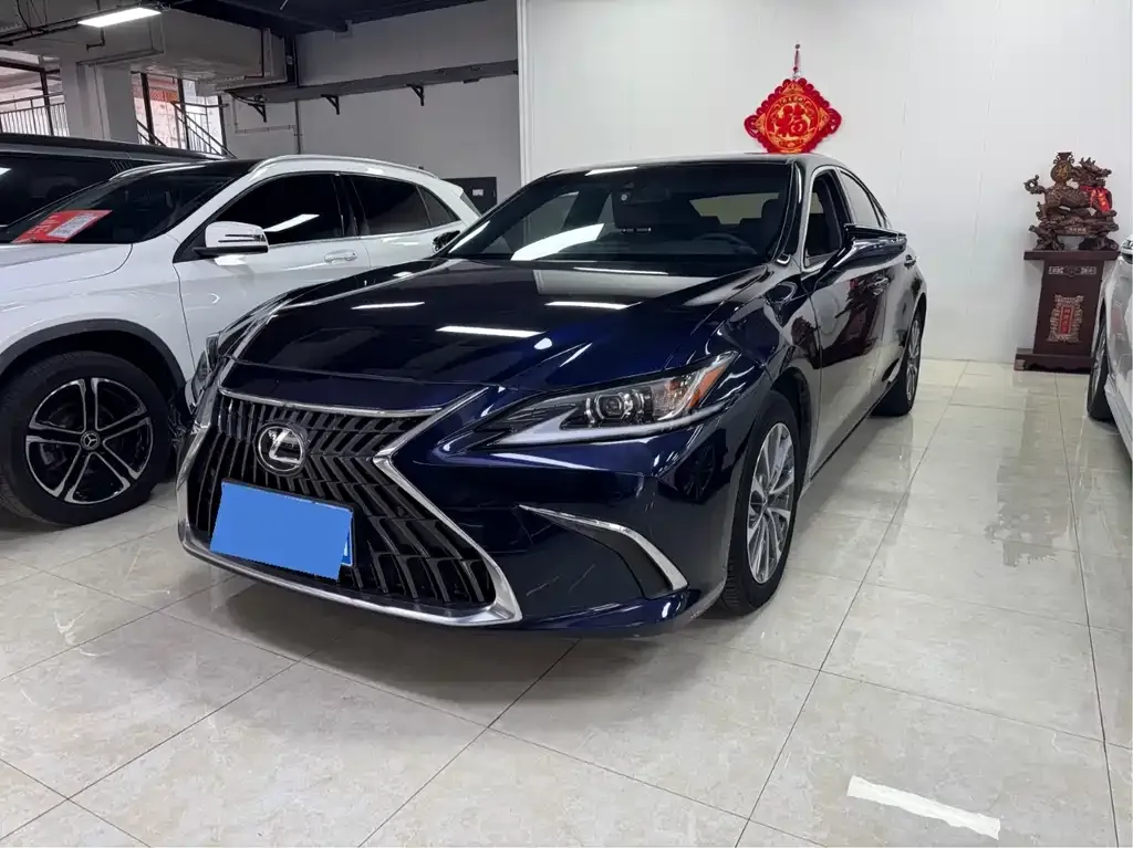 Lexus ES 2023 из CN, фото 1