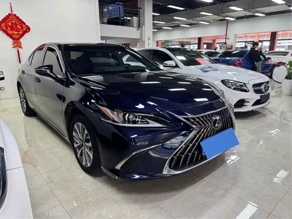 Lexus ES 2023 из CN, фото 6