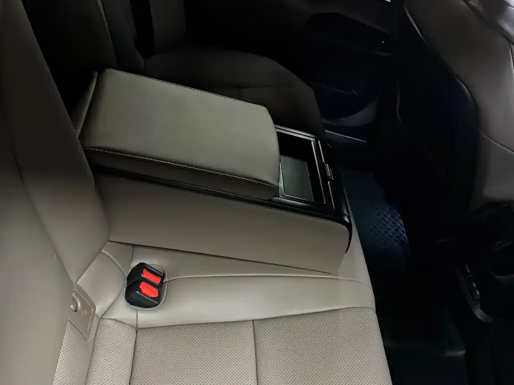 Lexus ES 2023 из CN, фото 4