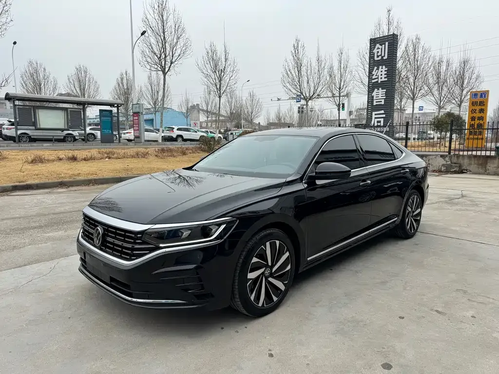 Volkswagen Passat — фото 1