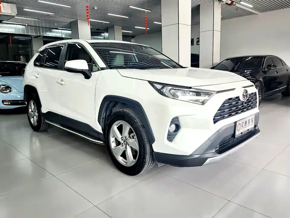 Toyota RAV4 2022 из CN, фото 4