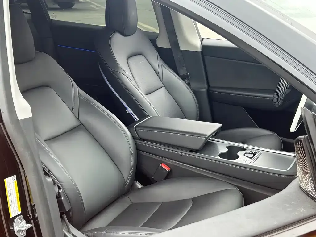 Tesla Model Y 2022 из CN, фото 5