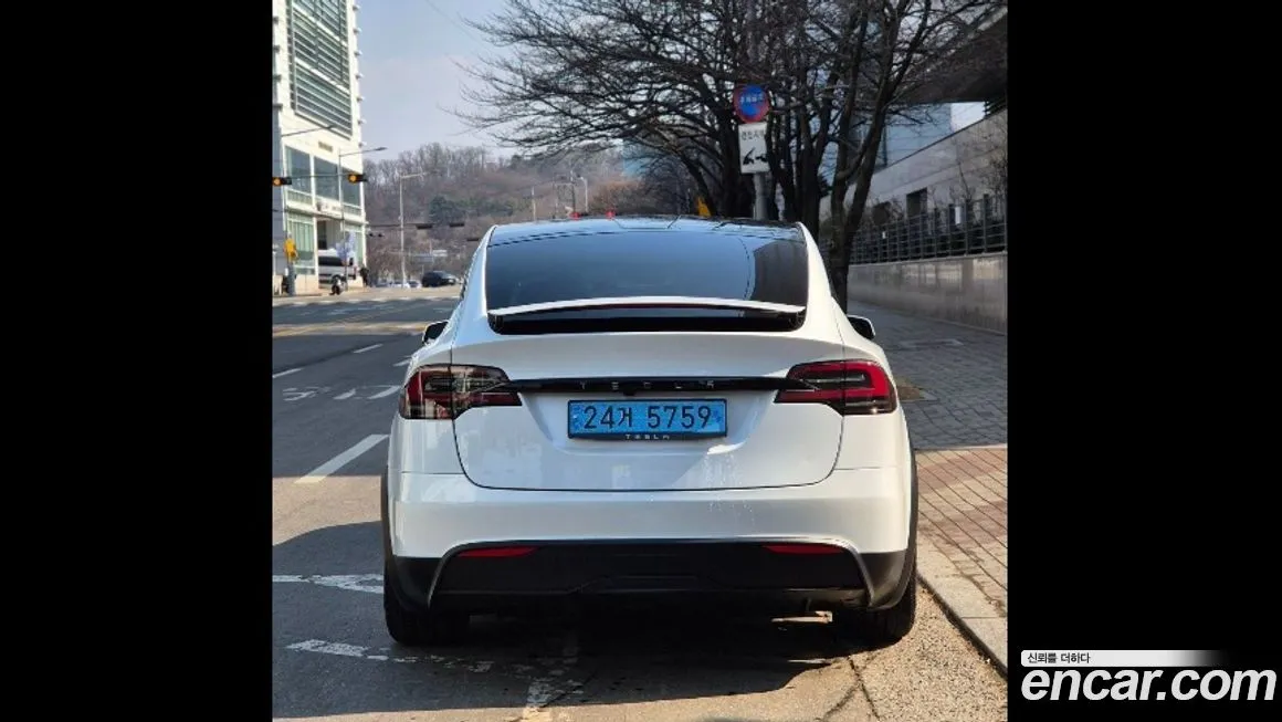 Tesla Model X 2023 из KR, фото 6