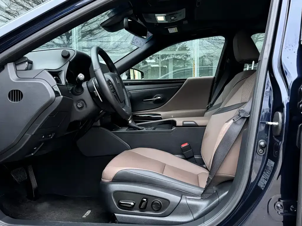 Lexus ES 2024 из CN, фото 7