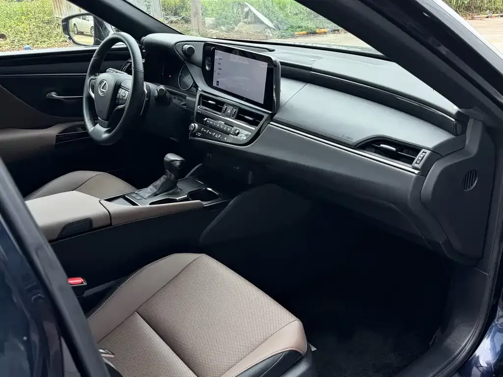 Lexus ES 2024 из CN, фото 5