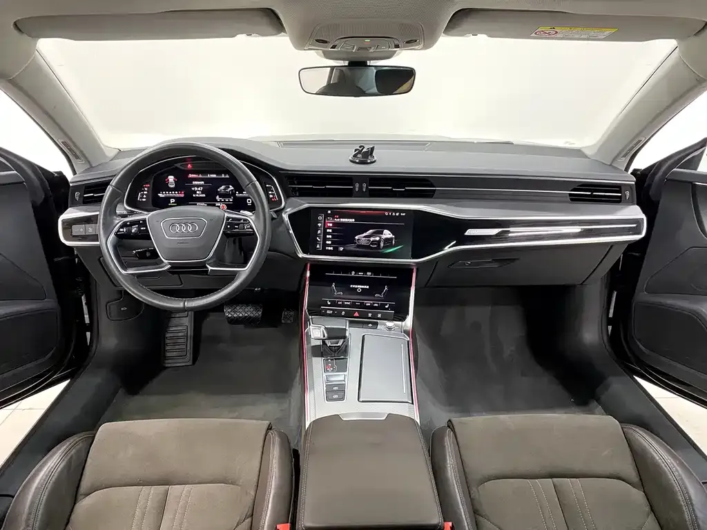 Audi A7L — фото 10