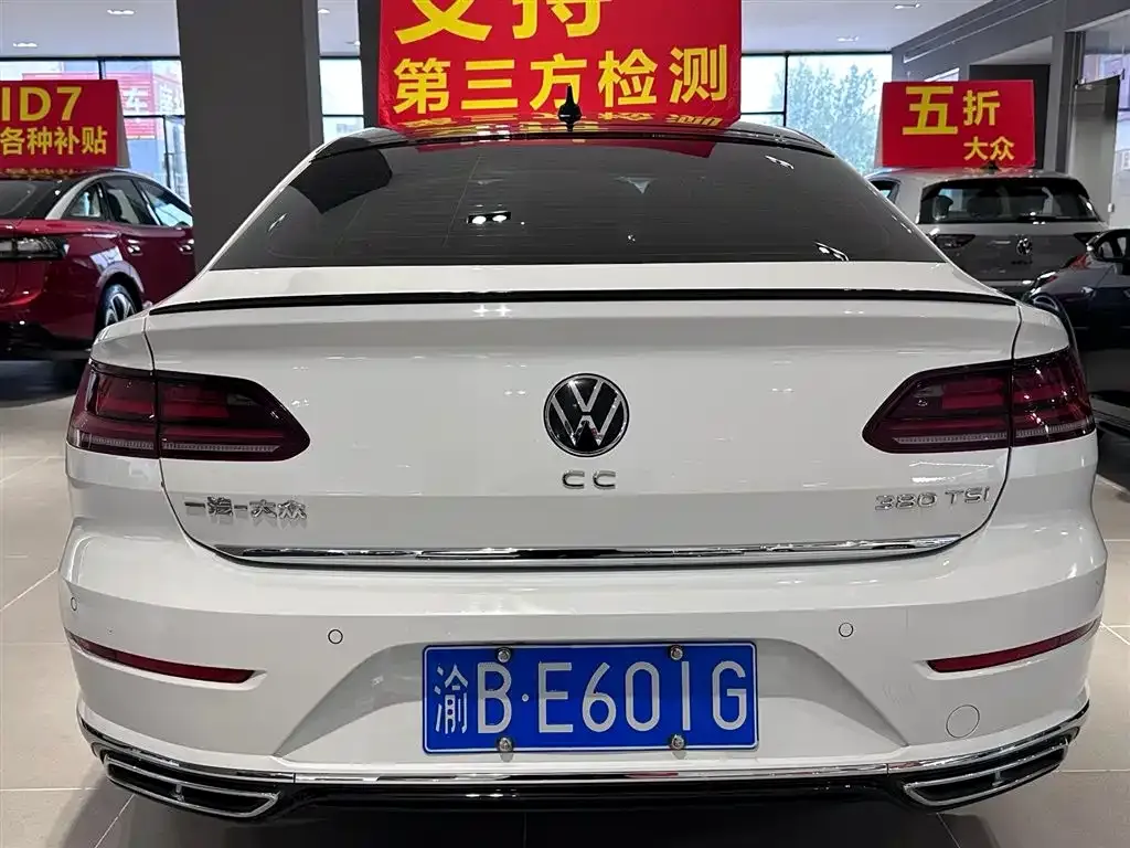 Volkswagen CC 2023 из CN, фото 10