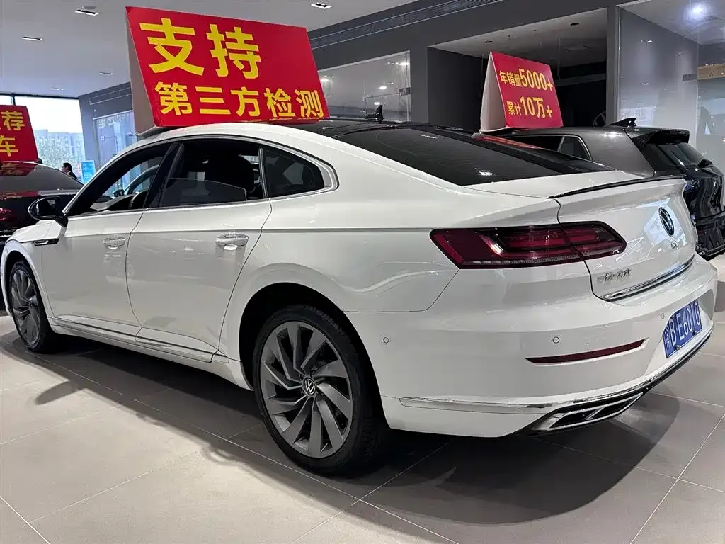 Volkswagen CC 2023 из CN, фото 4