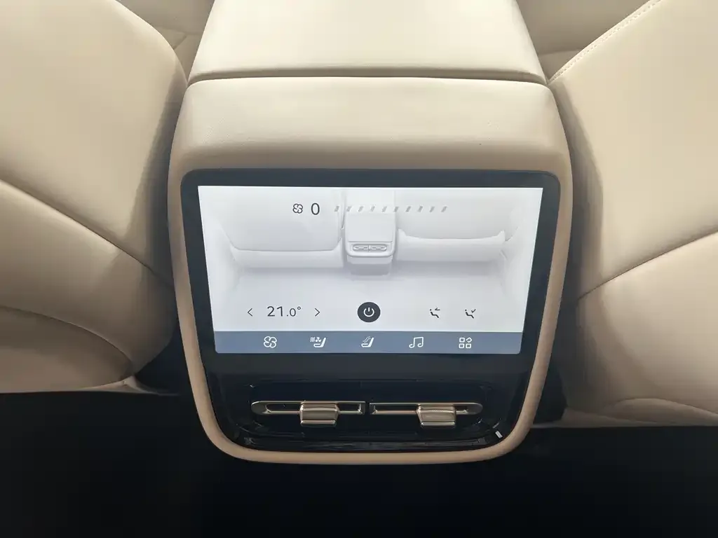 XPeng P7+ 2024 из CN, фото 4