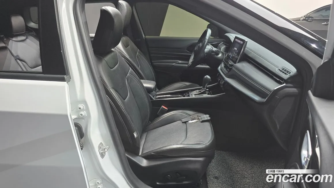 Jeep Compass 2022 из KR, фото 10