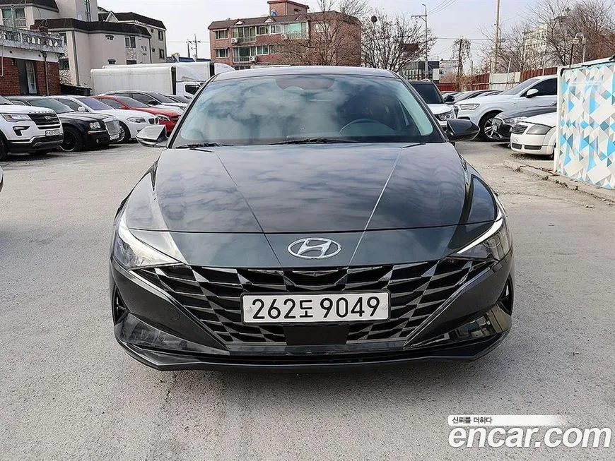 Hyundai AVANTE — фото 1