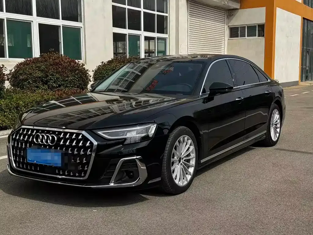 Audi A8 2023 из CN, фото 1
