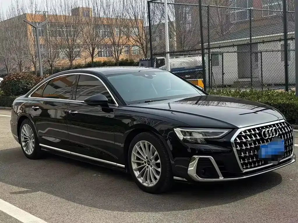 Audi A8 2023 из CN, фото 3