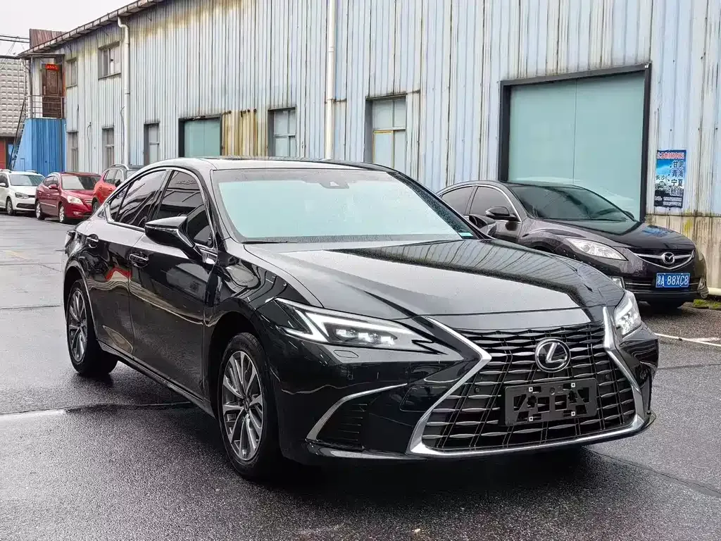 Lexus ES — фото 6