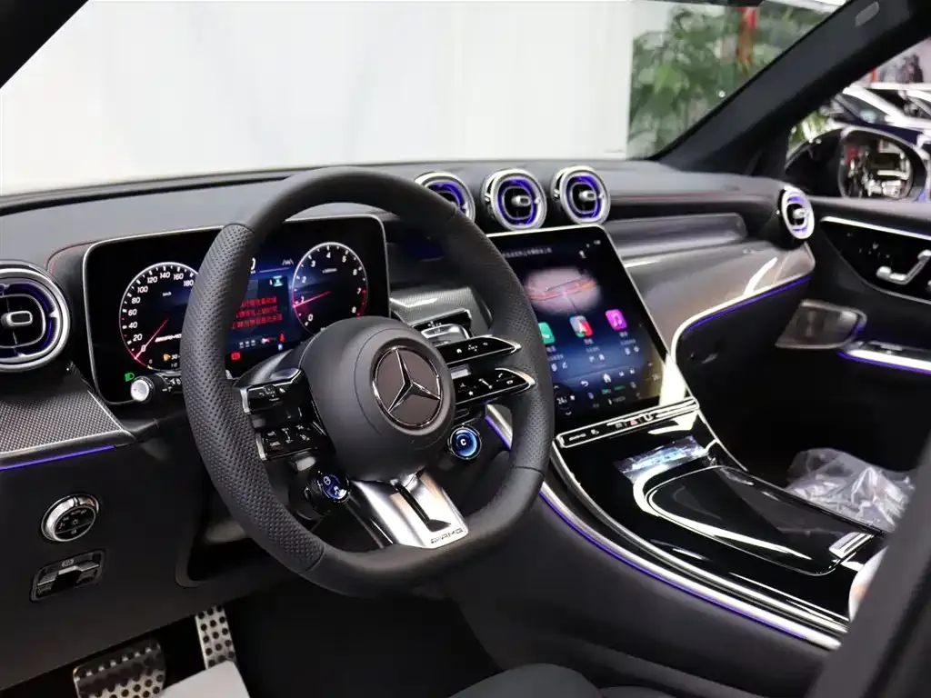Mercedes-Benz GLC AMG — фото 10