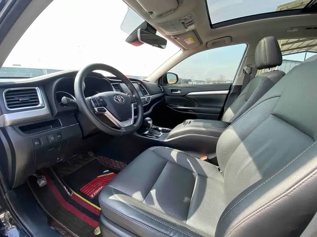 Toyota Highlander 2021 из CN, фото 8