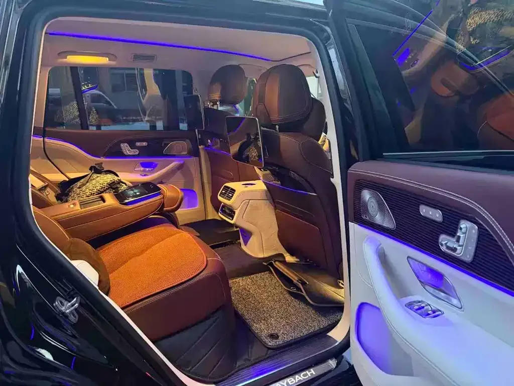 Mercedes-Benz GLS 2023 из CN, фото 7