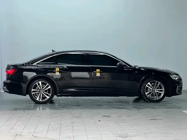 Audi A6L — фото 10