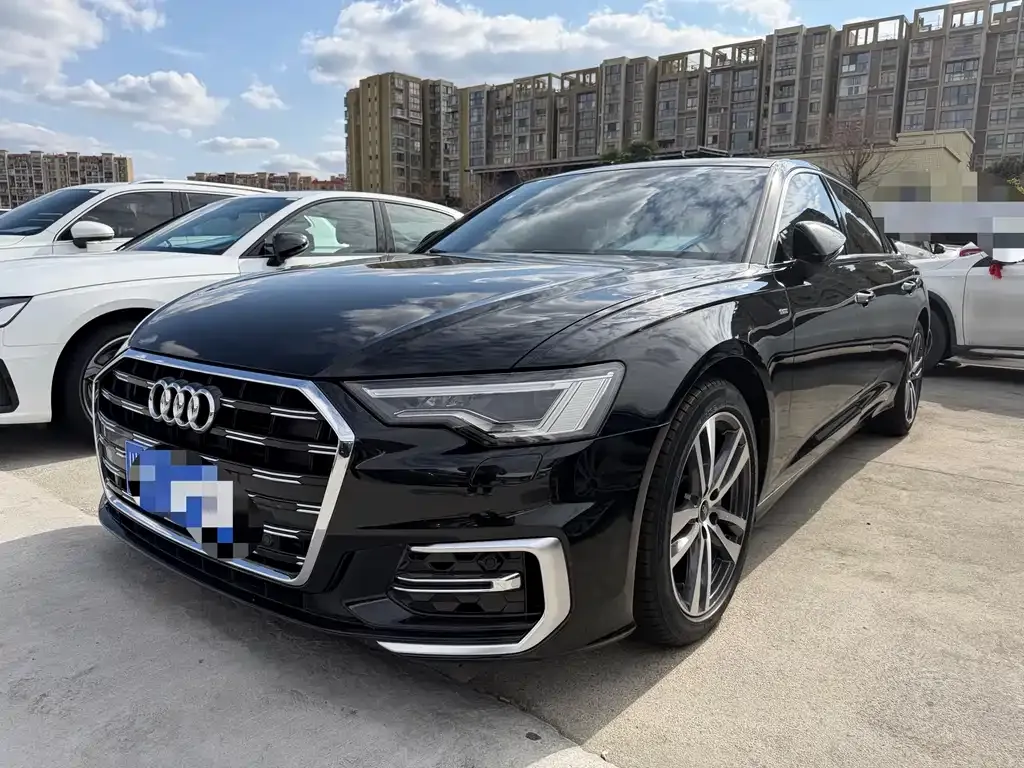 Audi A6L — фото 1