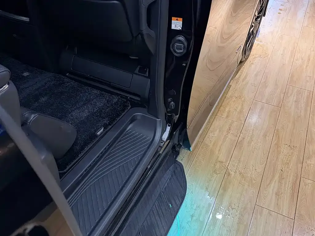 Toyota Alphard 2026 из CN, фото 8