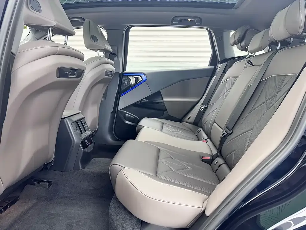 BMW X3 2025 из CN, фото 6