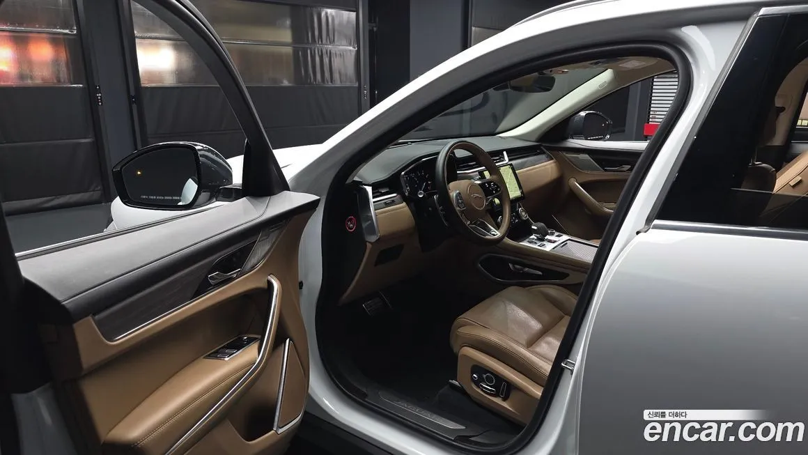 Jaguar F-PACE 2023 из KR, фото 7