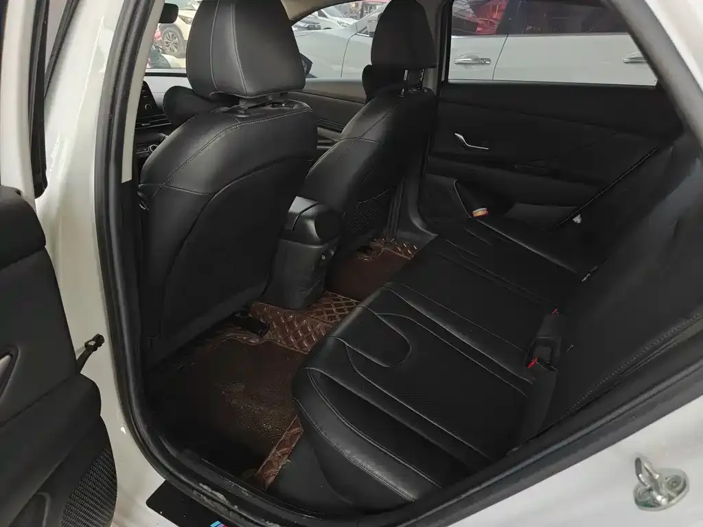 Hyundai Elantra 2021 из CN, фото 6