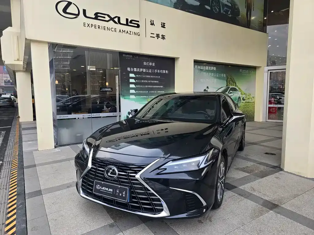 Lexus ES — фото 1