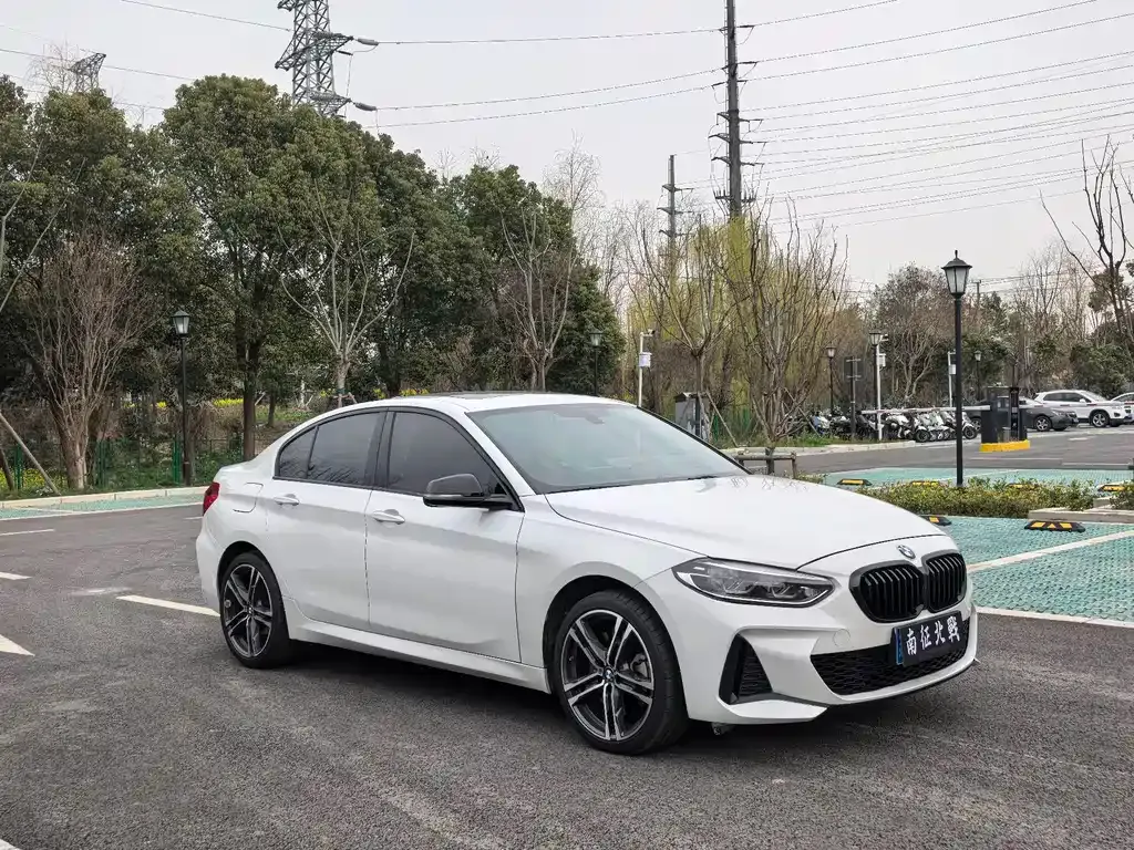 BMW 1 Series 2023 из CN, фото 7