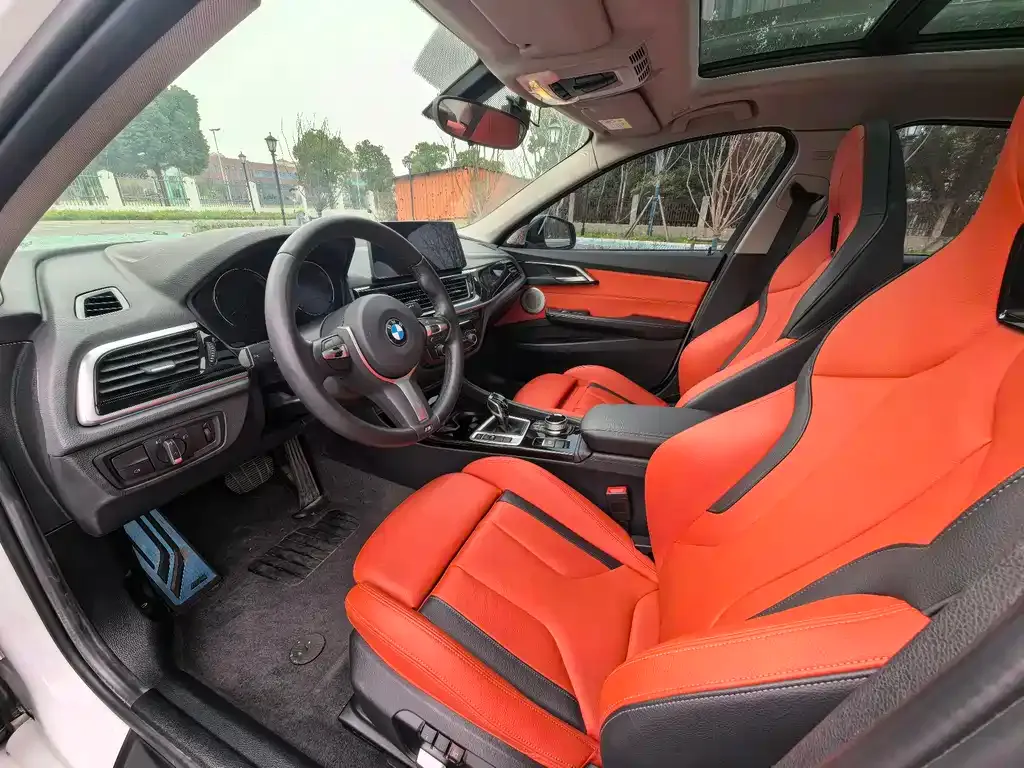 BMW 1 Series 2023 из CN, фото 3