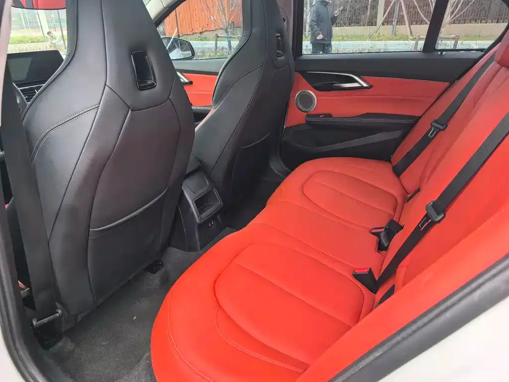 BMW 1 Series 2023 из CN, фото 5