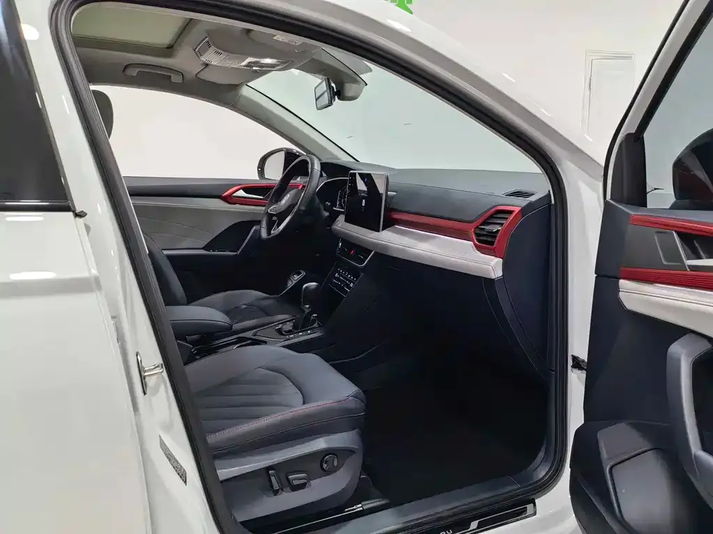 Volkswagen Tharu 2023 из CN, фото 7