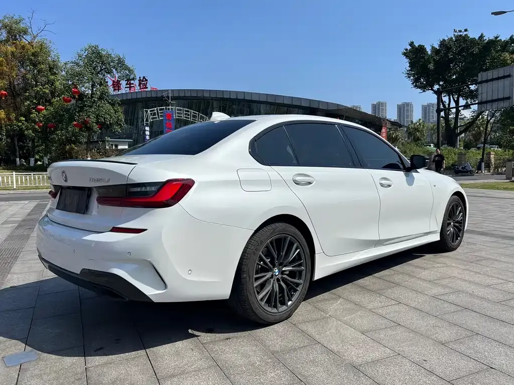 BMW 3 Series 2022 из CN, фото 3
