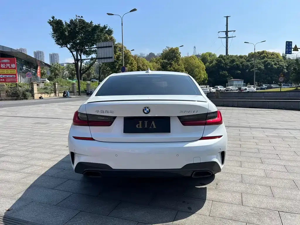 BMW 3 Series 2022 из CN, фото 2