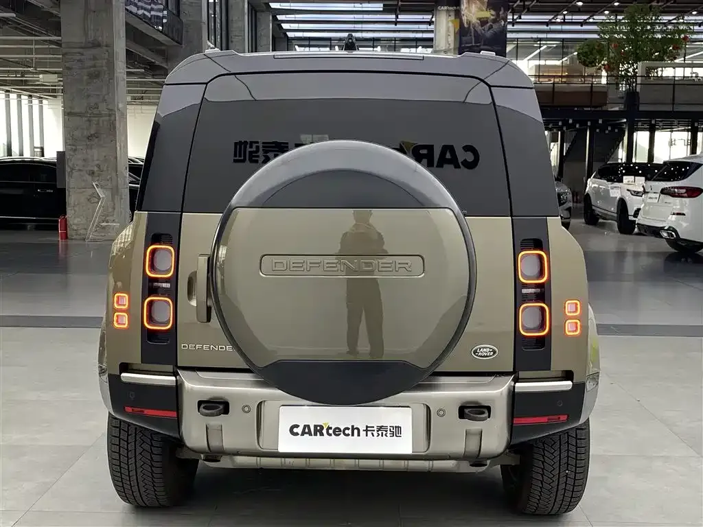 Land Rover Defender — фото 5