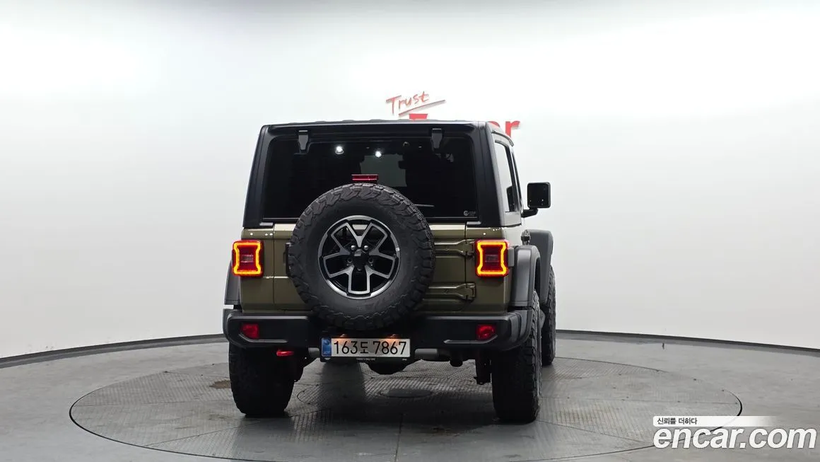 Jeep Wrangler — фото 8