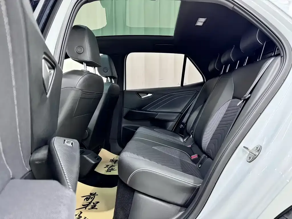 Volkswagen ID.3 2023 из CN, фото 8
