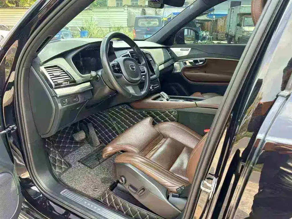 Volvo XC90 2021 из CN, фото 8