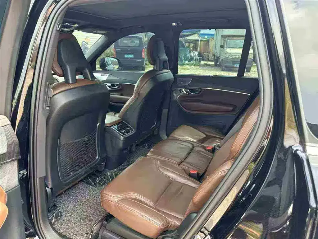 Volvo XC90 2021 из CN, фото 4