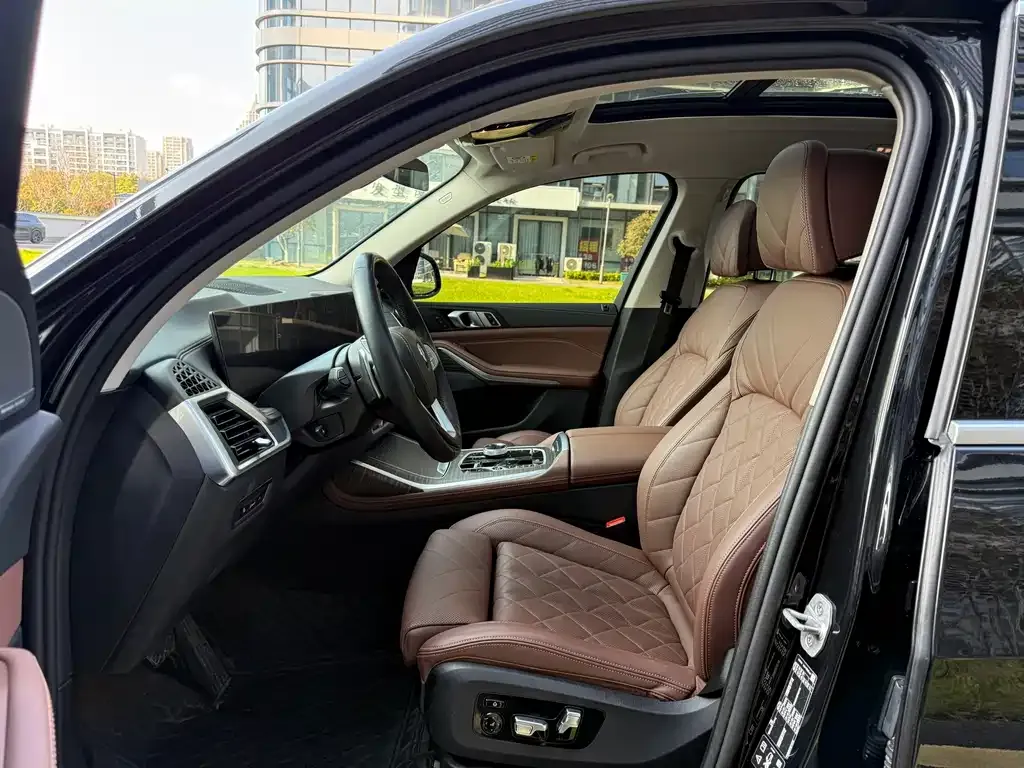 BMW X7 2024 из CN, фото 4