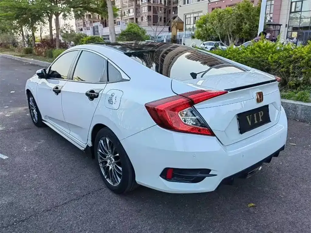 Honda Civic — фото 5