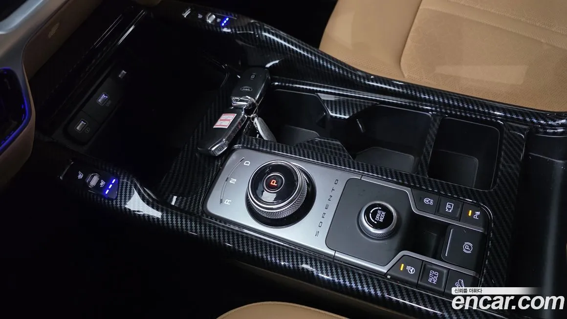 Kia Sorento — фото 7