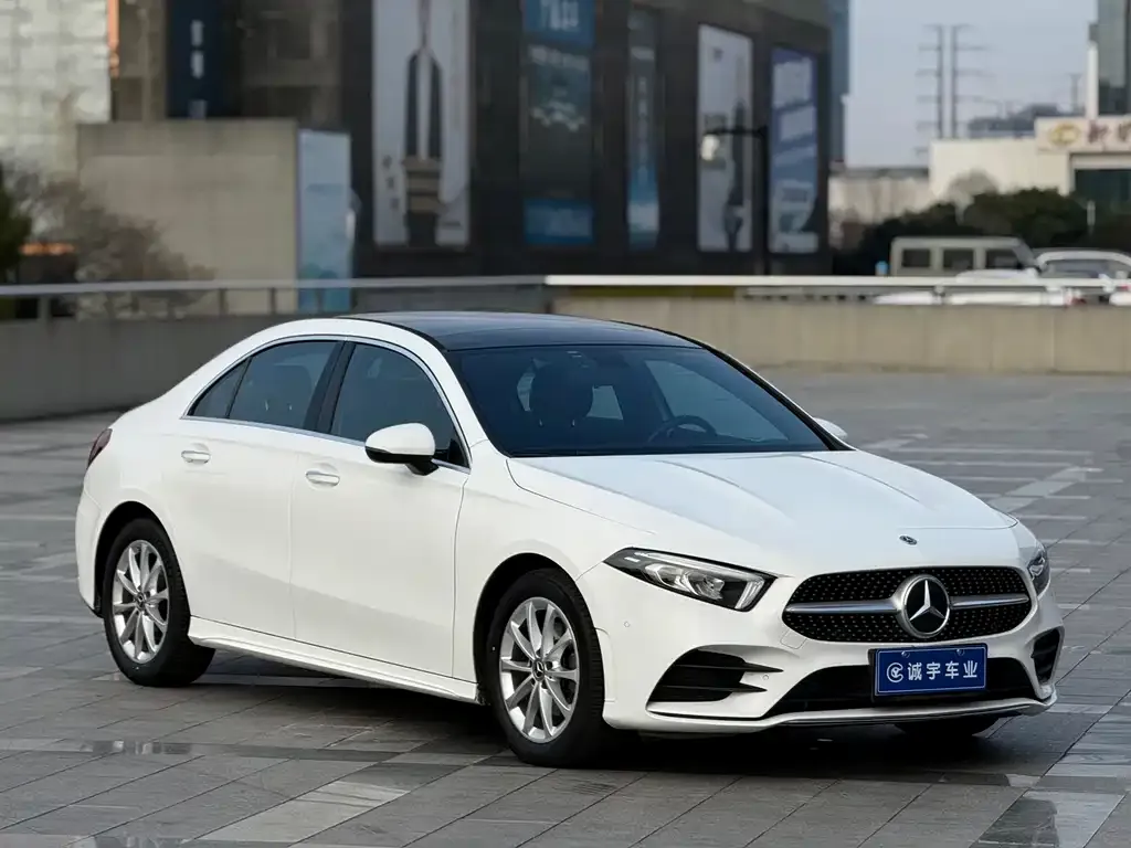 Mercedes-Benz A-Class — фото 9