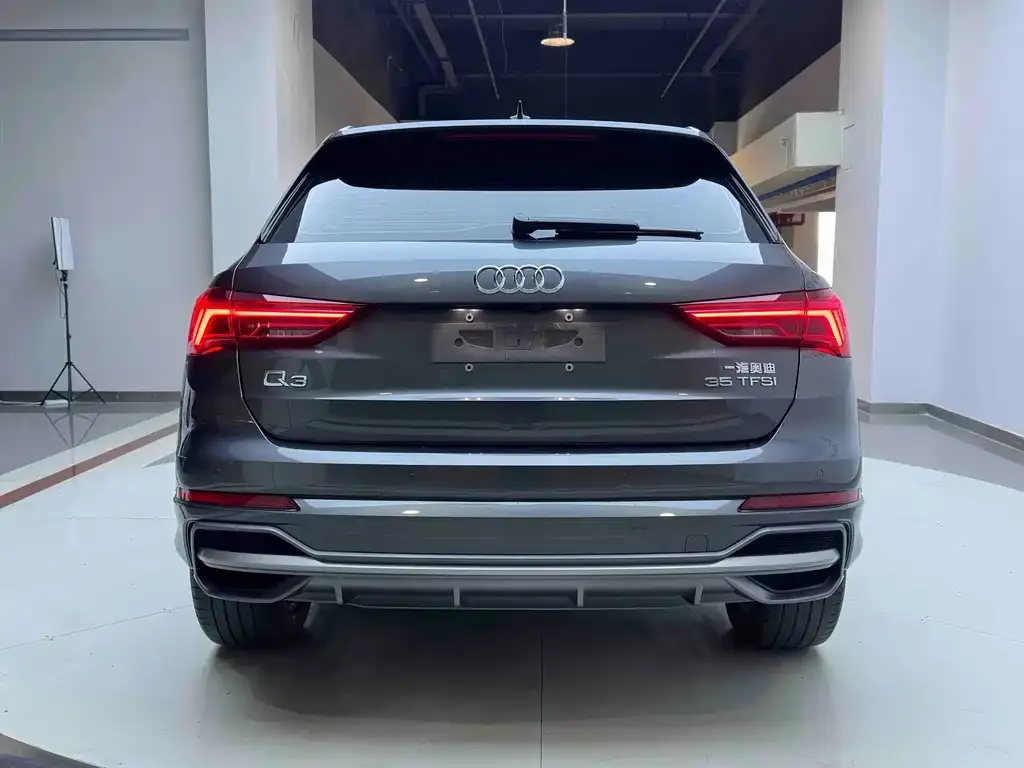 Audi Q3 — фото 2